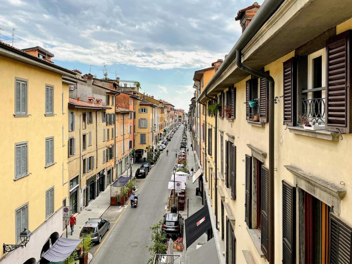 A Casa Di Nalis Apartment Bergamo Bagian luar foto